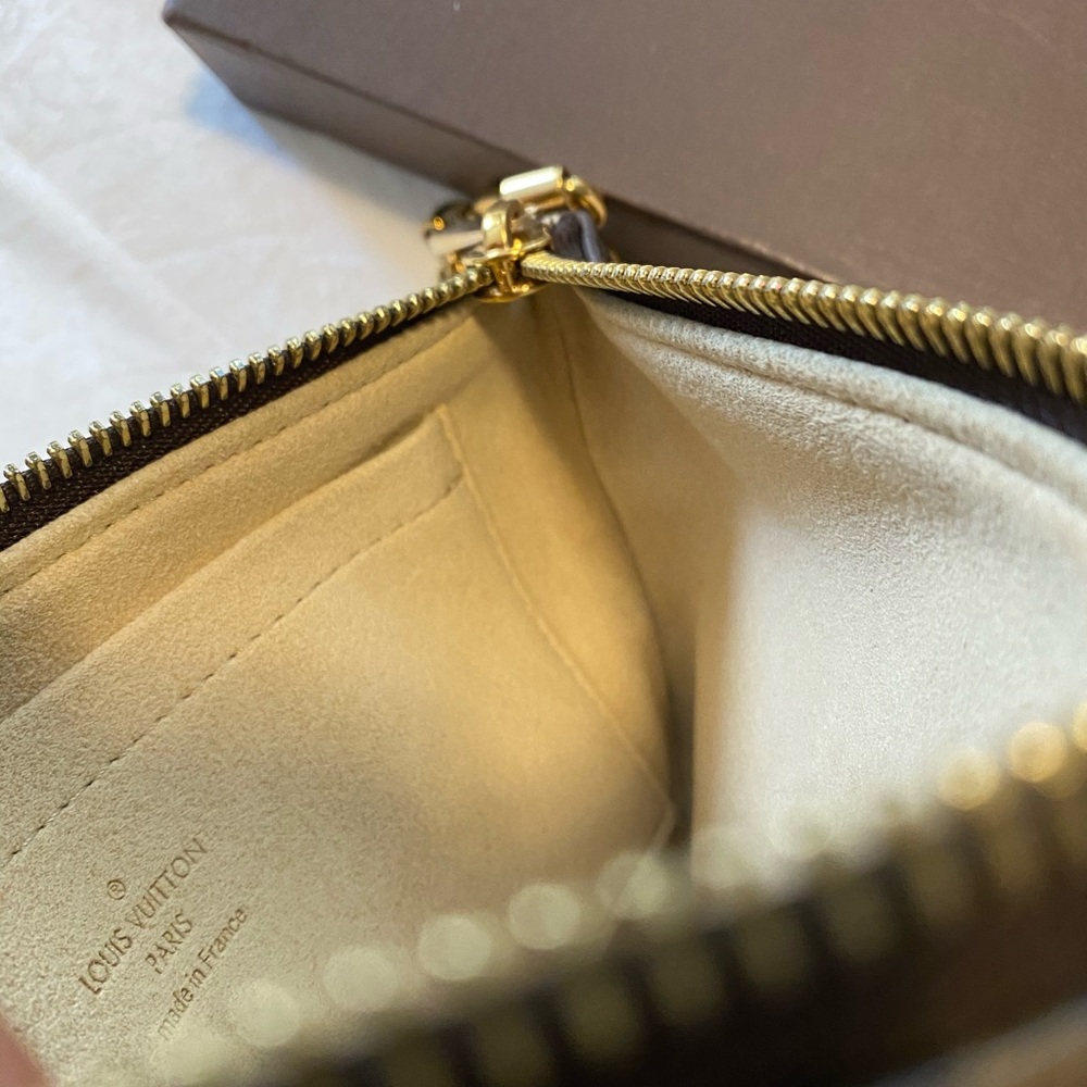 Authentic Louis Vuitton Milla Pouchette - Picture 12 of 16